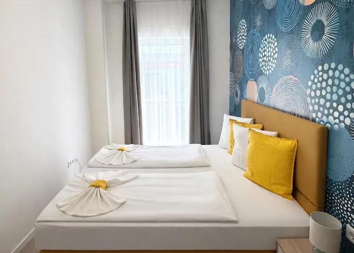 Nova * Budapest