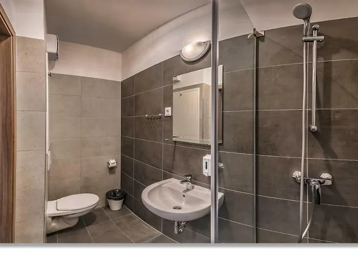 Nova * Budapest