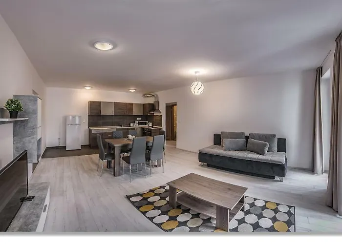 Nova * Budapest